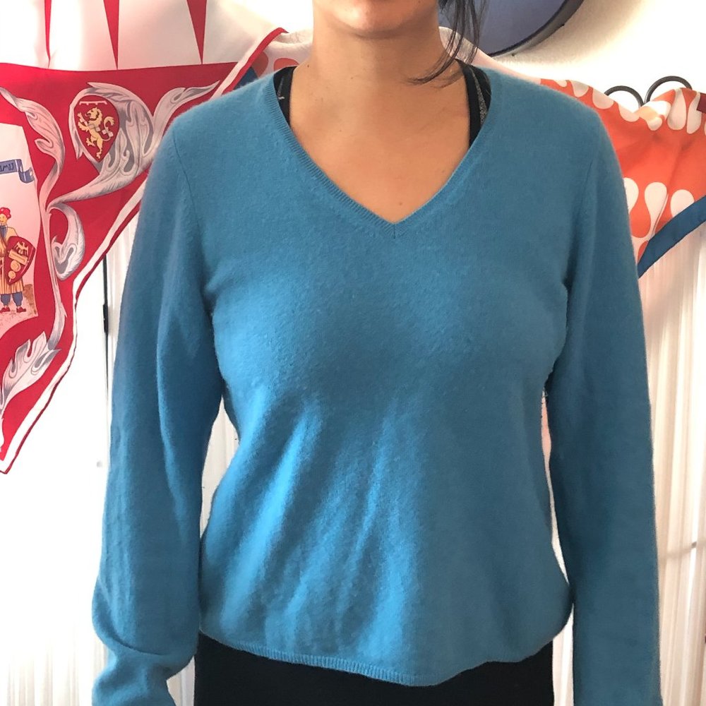 100 % cashmere sweater